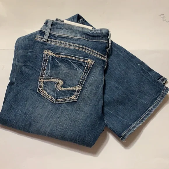 Silver Jeans - Picture 4 of 5